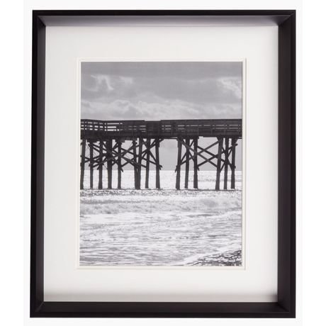 Постер с паспарту в раме