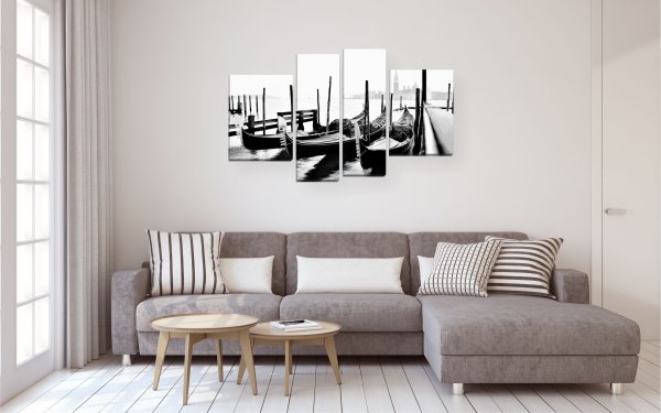 Чёрно-белые постеры в гостиную