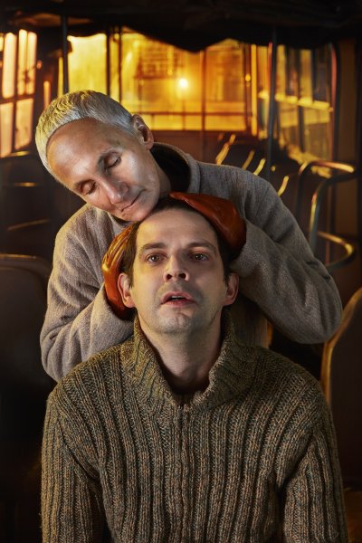 Петровы в гриппе фильм афиша