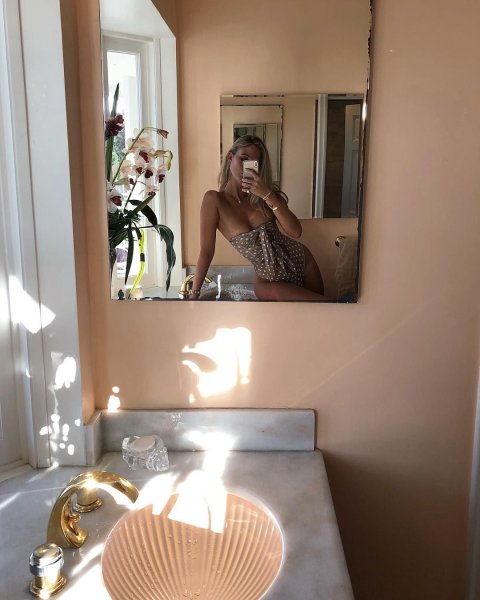 Картины для туалета прикольные