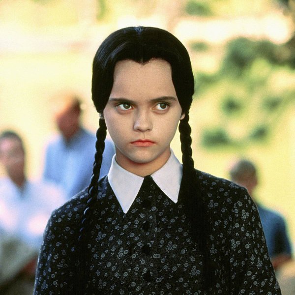 Венсдей Аддамс 2021