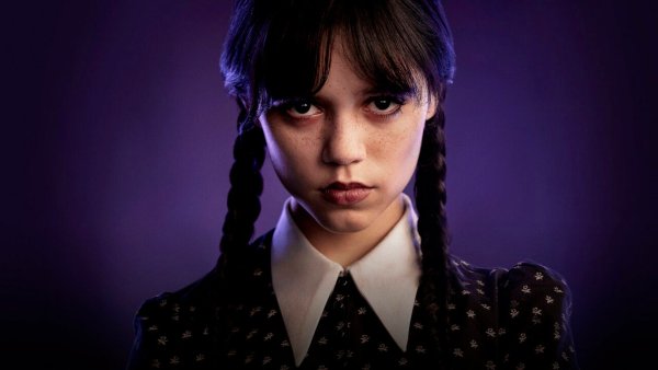 Эльвира семейка Аддамс