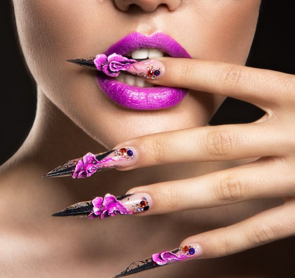 Визитки ногти