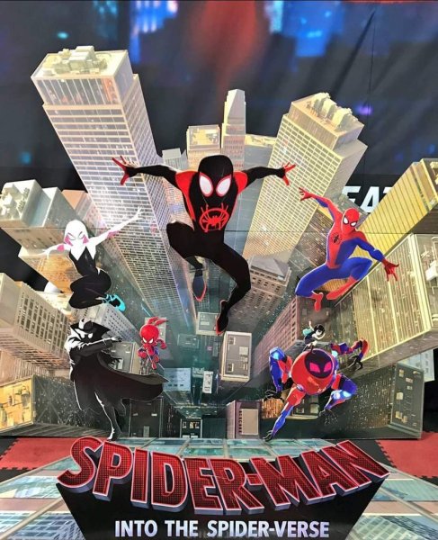 Человек паук через вселенные