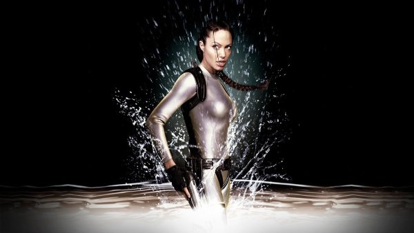 Лара Крофт Постер