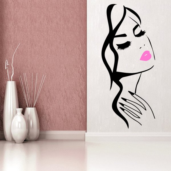 Макияж и маникюр