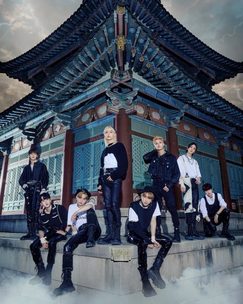 Stray Kids 2021 Феликс thunderous