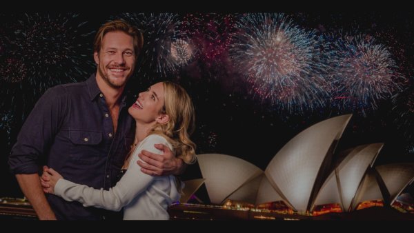 Люк Брейси и Эмма Робертс