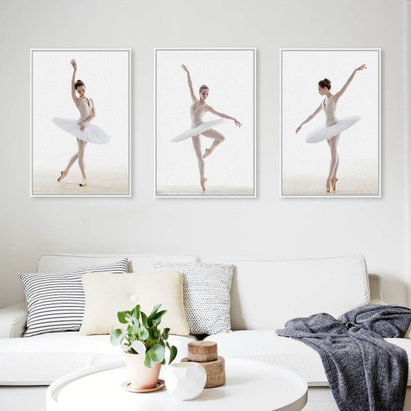 Танцовщица в Красном платье