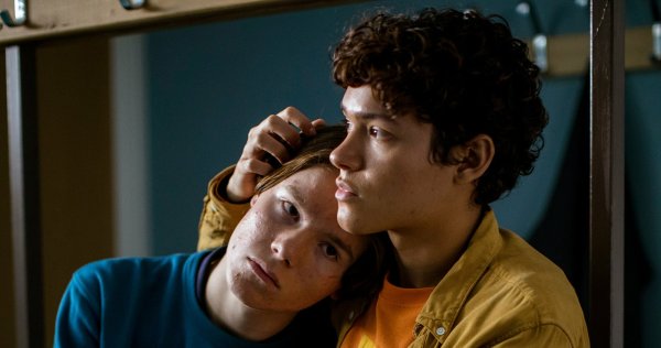 Симон молодые монархи