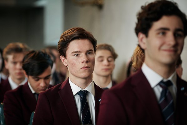 Молодые монархи 3 сезон