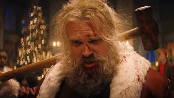 Дэвид Харбор Санта Клаус