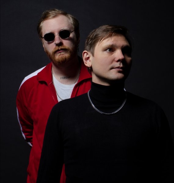 Группа щенки Максим Тесли