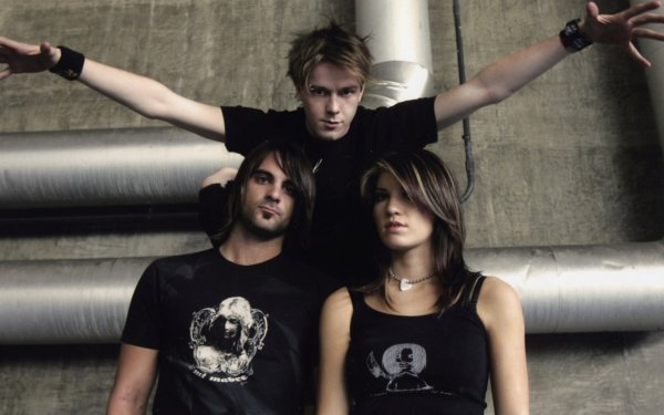 Hotel for Dogs, 2009 постеры