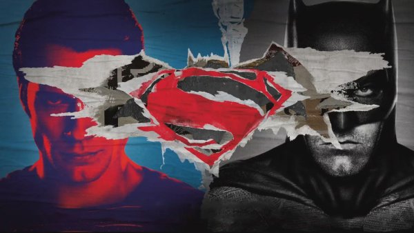 Обложки двд Бэтмен против Супермена