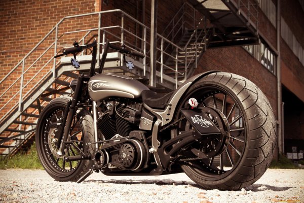 Мотоцикл в стиле чоппер