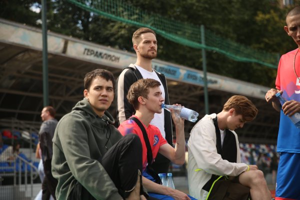 Трудные подростки сериал 2019 Фил