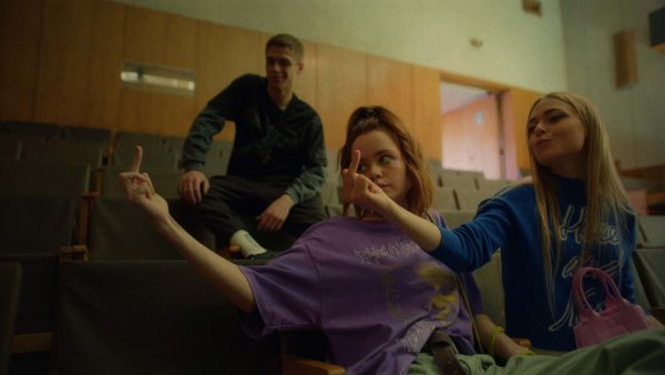 Трудные подростки сериал Фил и Лена