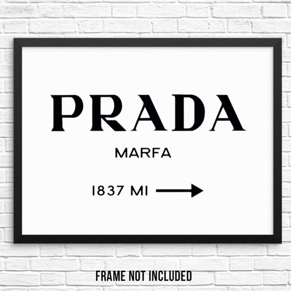 Prada Постер