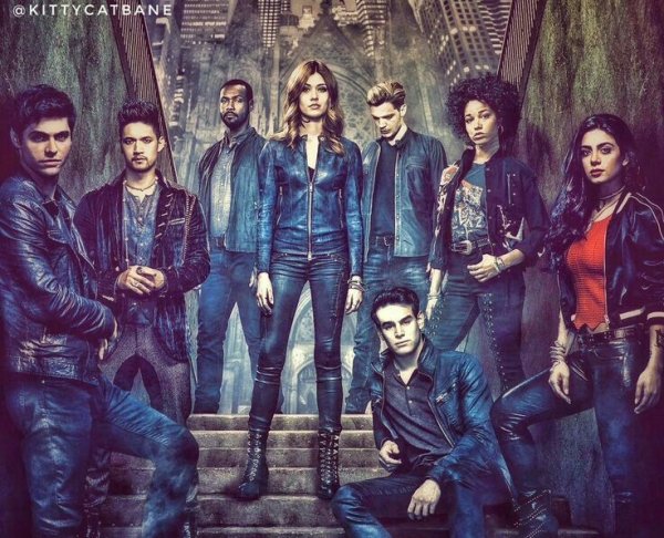 Сумеречные охотники сериал Постер