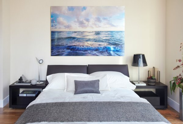 Картина в спальню