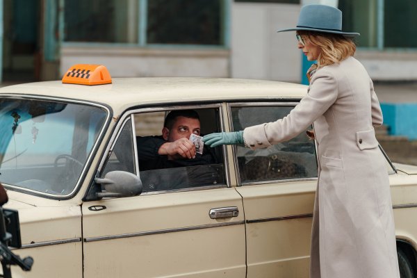 Елена Подкаминская в сериале жена олигарха