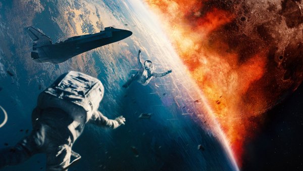 Тёмная сторона Луны фильм 2022