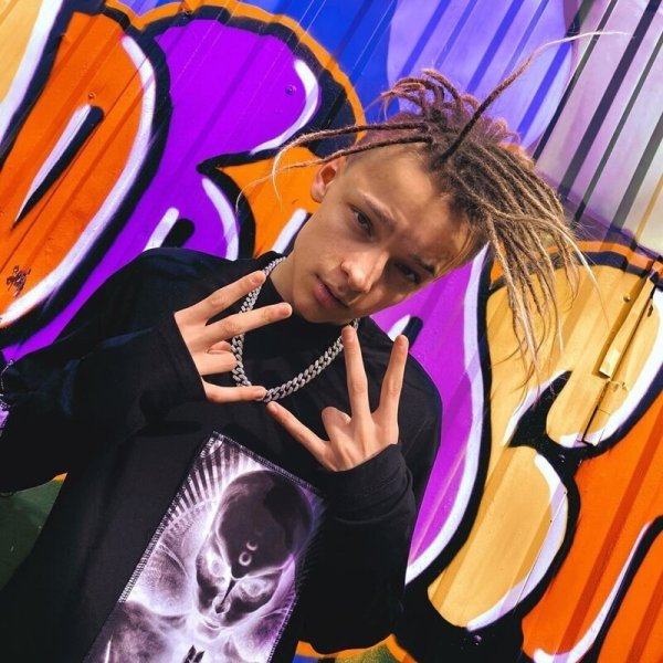 Егор шип одним цветом