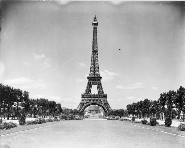 Эйфелева башня 1909