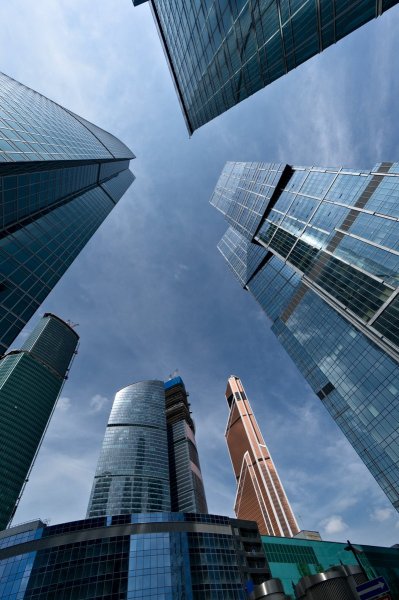 Москва Сити снизу вверх