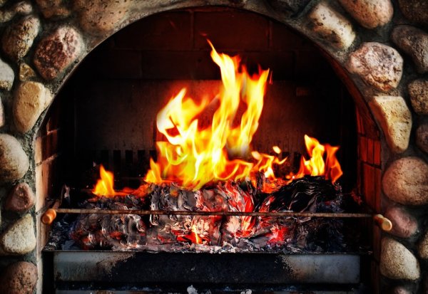 Огонь в камине