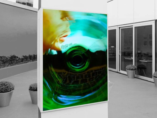 Стеклянное панно с подсветкой