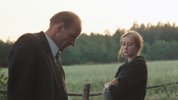 Зеркало 1974 Постер