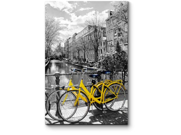 Черно белая картина с желтым акцентом