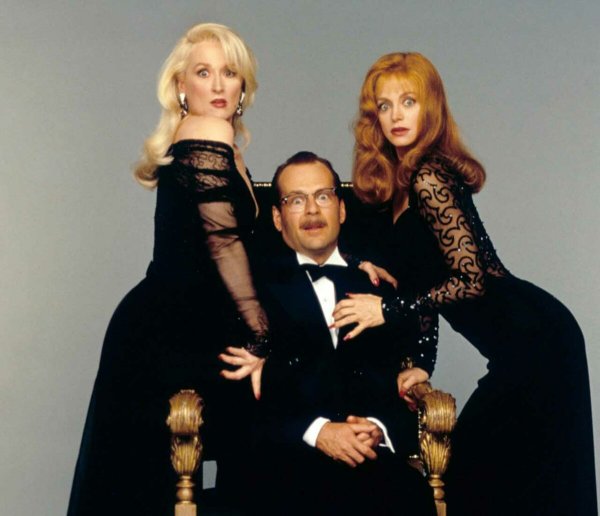 Смерть ей к лицу фильм 1992