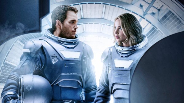 Пассажиры фильм 2016