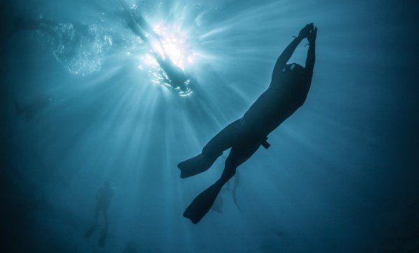 Девушка фридайвер