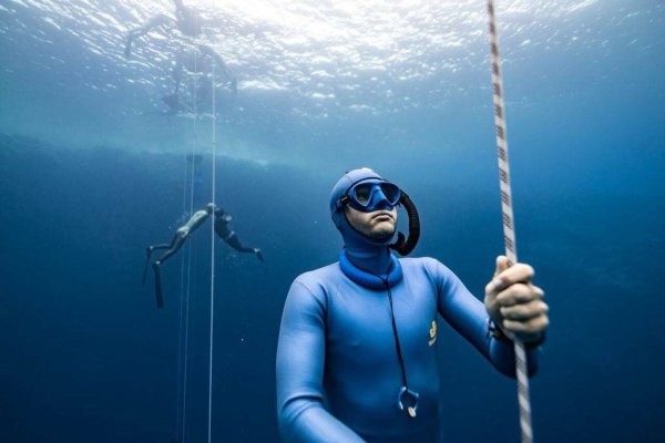 Елена Сухинина фридайвинг