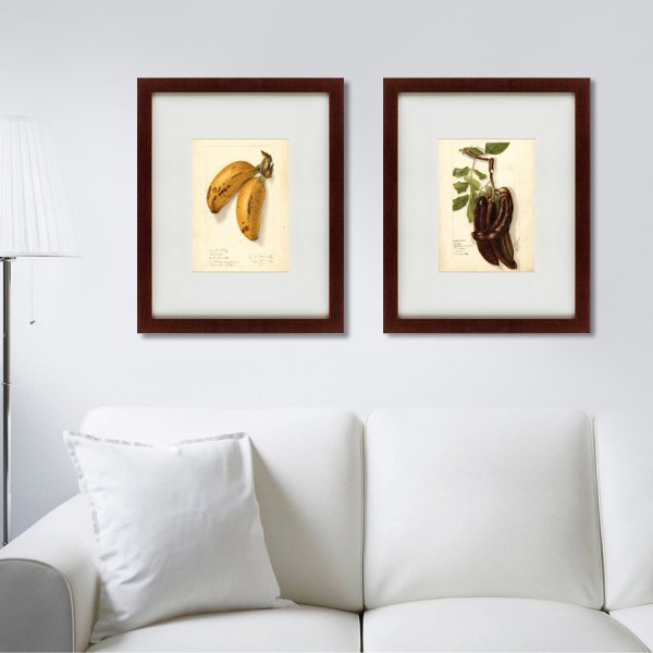 Небольшая картина в интерьере