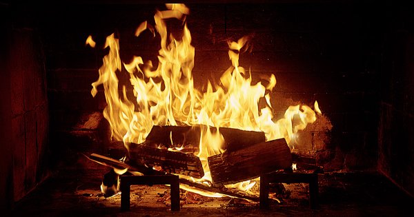 Костёр камин на природе