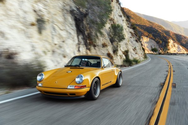 Porsche Turbo s 911 под дождем