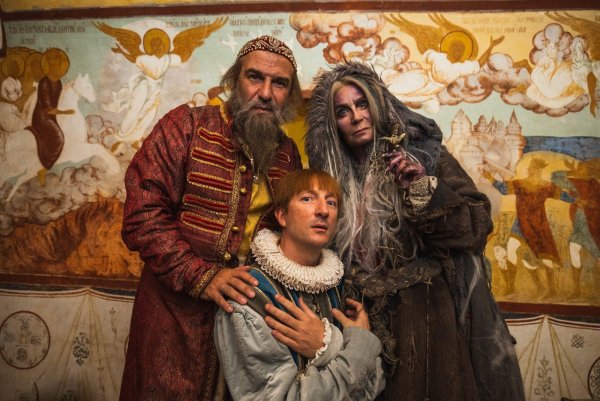 Грозный папа фильм 2022 кадры