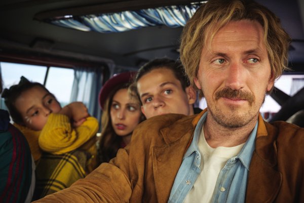 Грозный папа фильм 2021