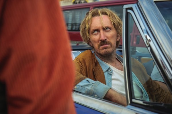 Грозный папа фильм 2022