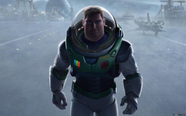 Базз Лайтер 2022