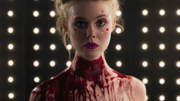 Роберта Хоффман неоновый демон