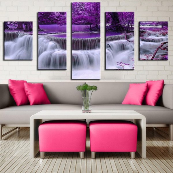 Фиолетовые плакаты