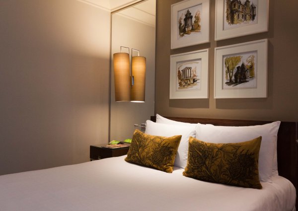 Постеры в спальню