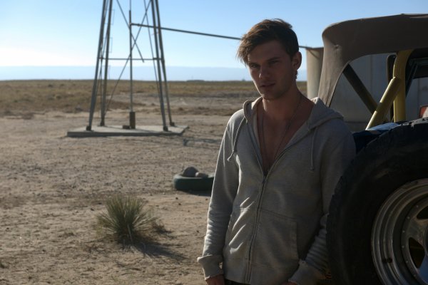 Игра на выживание фильм 2020