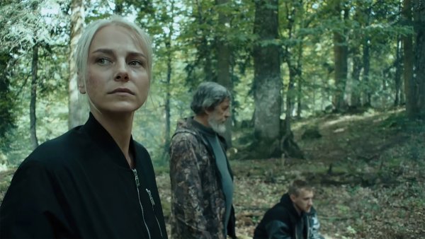 Игра на выживание сериал Вика